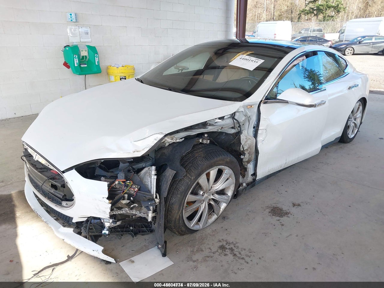 2015 TESLA MODEL S 70D/85D/P85D · 2/11