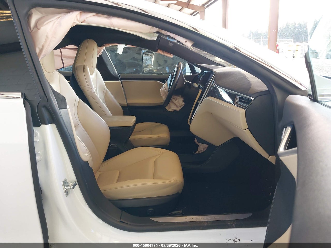2015 TESLA MODEL S 70D/85D/P85D · 5/11