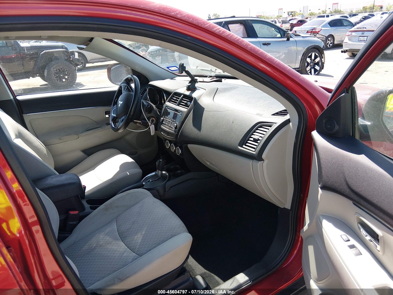 2017 MITSUBISHI OUTLANDER SPORT 2.0 LE · 5/11