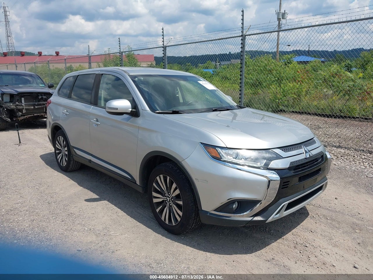JA4AZ3A31KZ****** · 2019 MITSUBISHI OUTLANDER SE