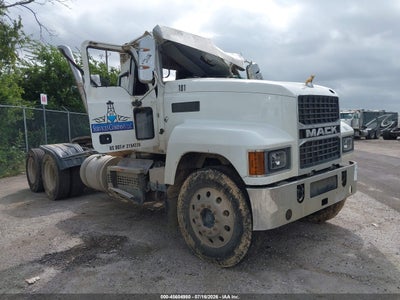 1M1PN4GY3SM****** · 2025 MACK PINNACLE
