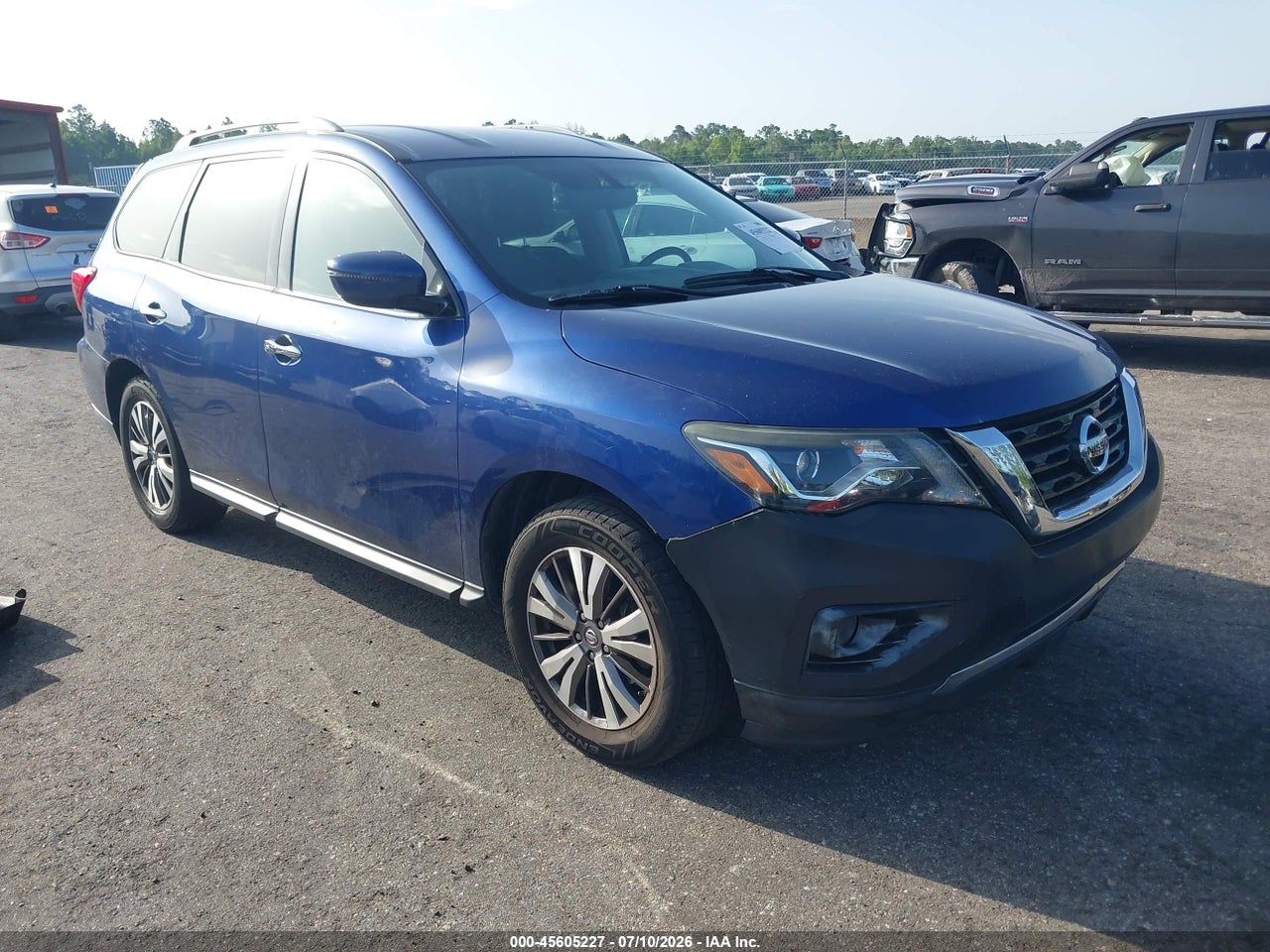 5N1DR2MN2HC****** · 2017 NISSAN PATHFINDER SV