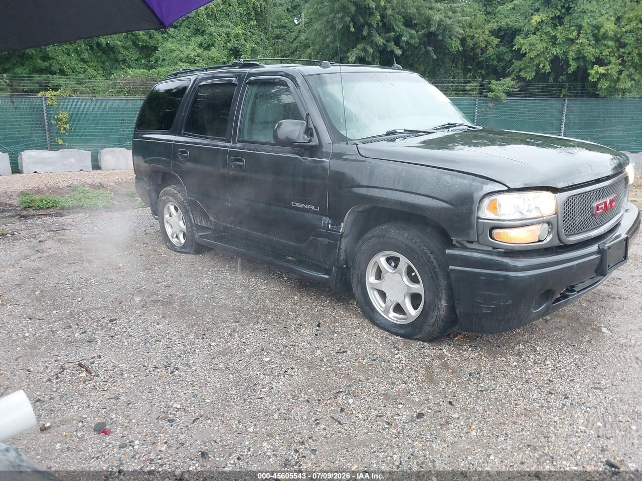 1GKEK63UX4J****** · 2004 GMC YUKON DENALI