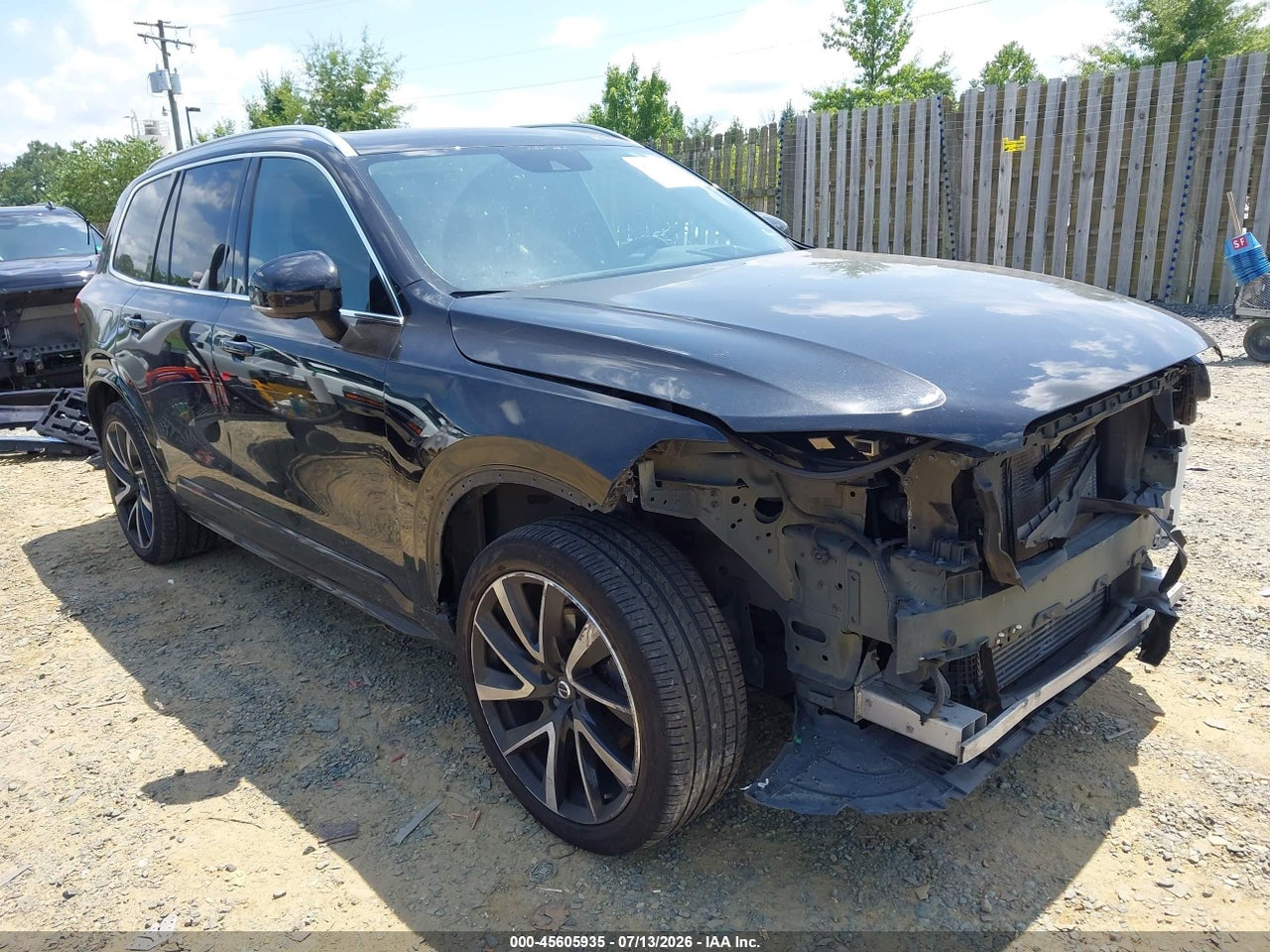 YV4A22PK0N1****** · 2022 VOLVO XC90 T6 MOMENTUM 7 PASSENGER