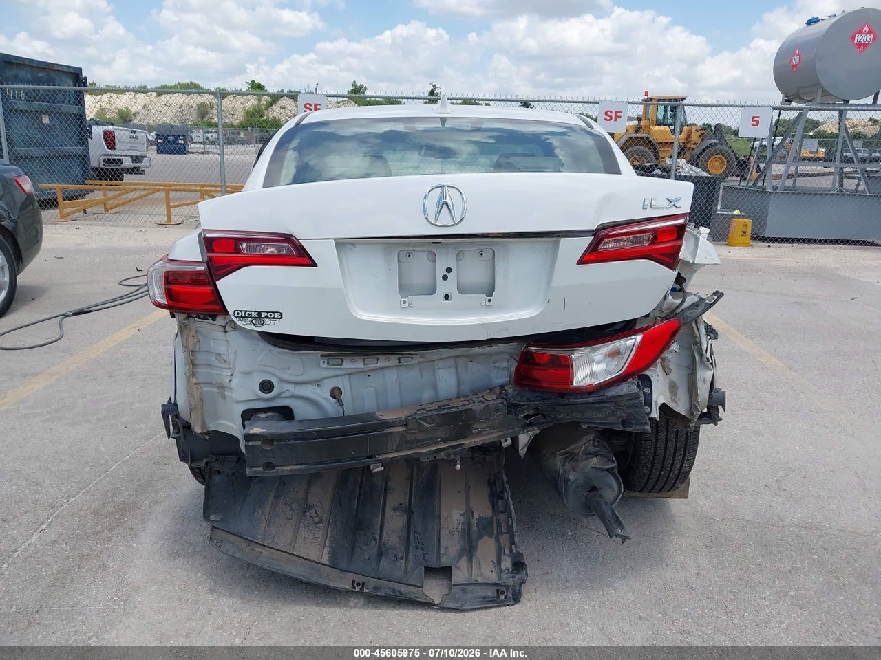 2016 ACURA ILX PREMIUM PACKAGE/TECHNOLOGY PLUS PACKAGE · 6/11