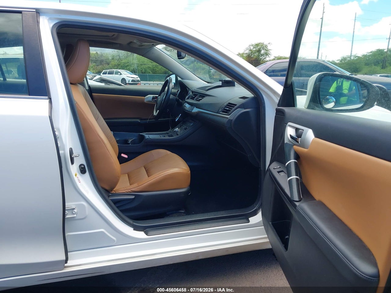 2012 LEXUS CT 200H PREMIUM · 5/11