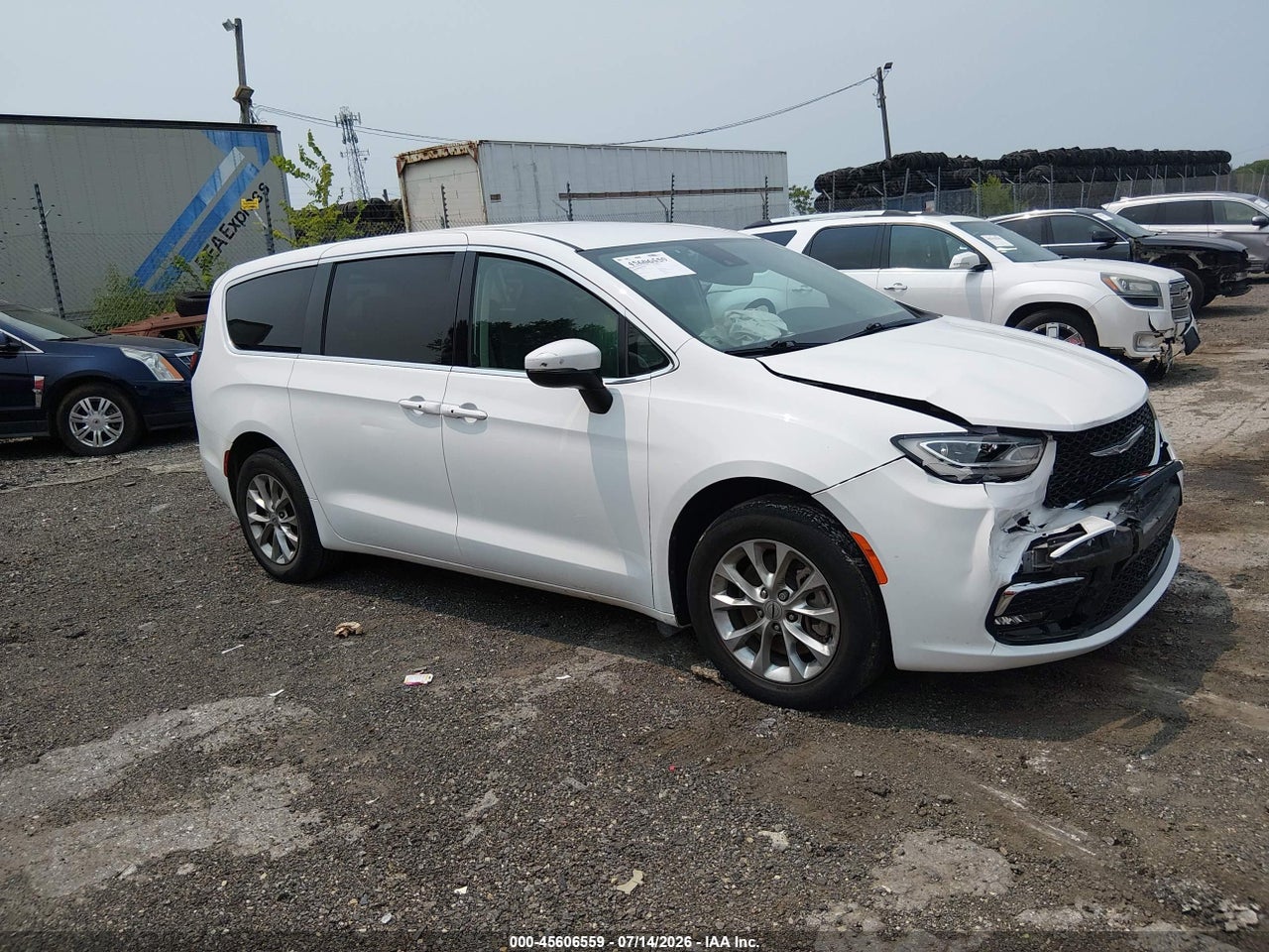 2023 CHRYSLER PACIFICA TOURING L AWD