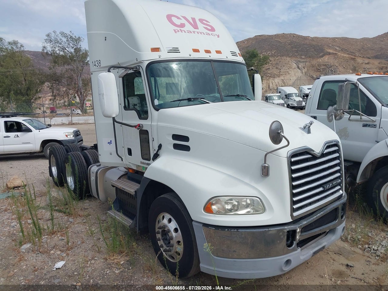 1M1AW07Y4FM****** · 2015 MACK 600 CXU600