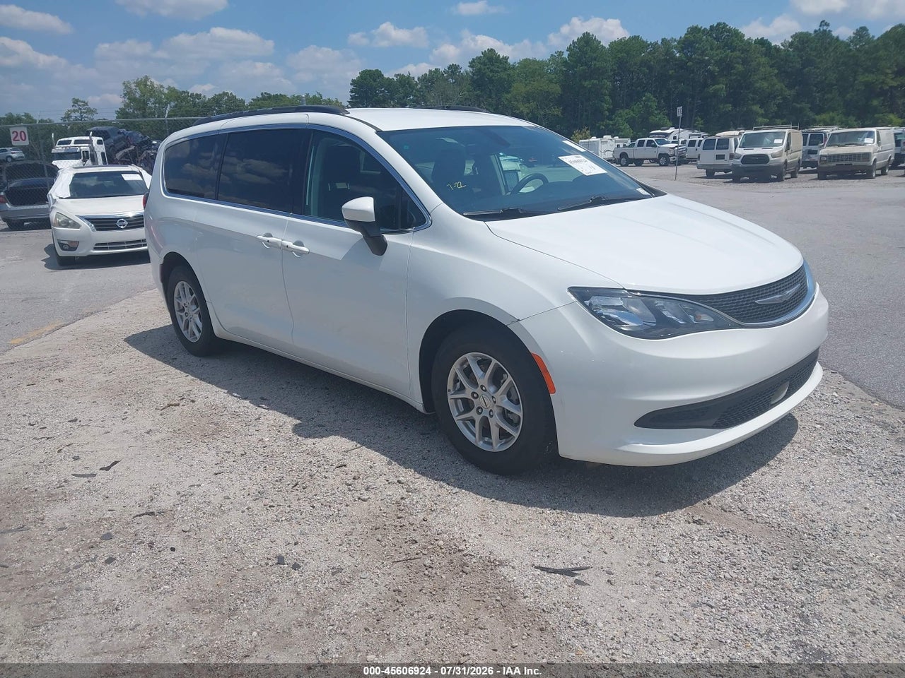 2C4RC1DGXMR****** · 2021 CHRYSLER VOYAGER LXI