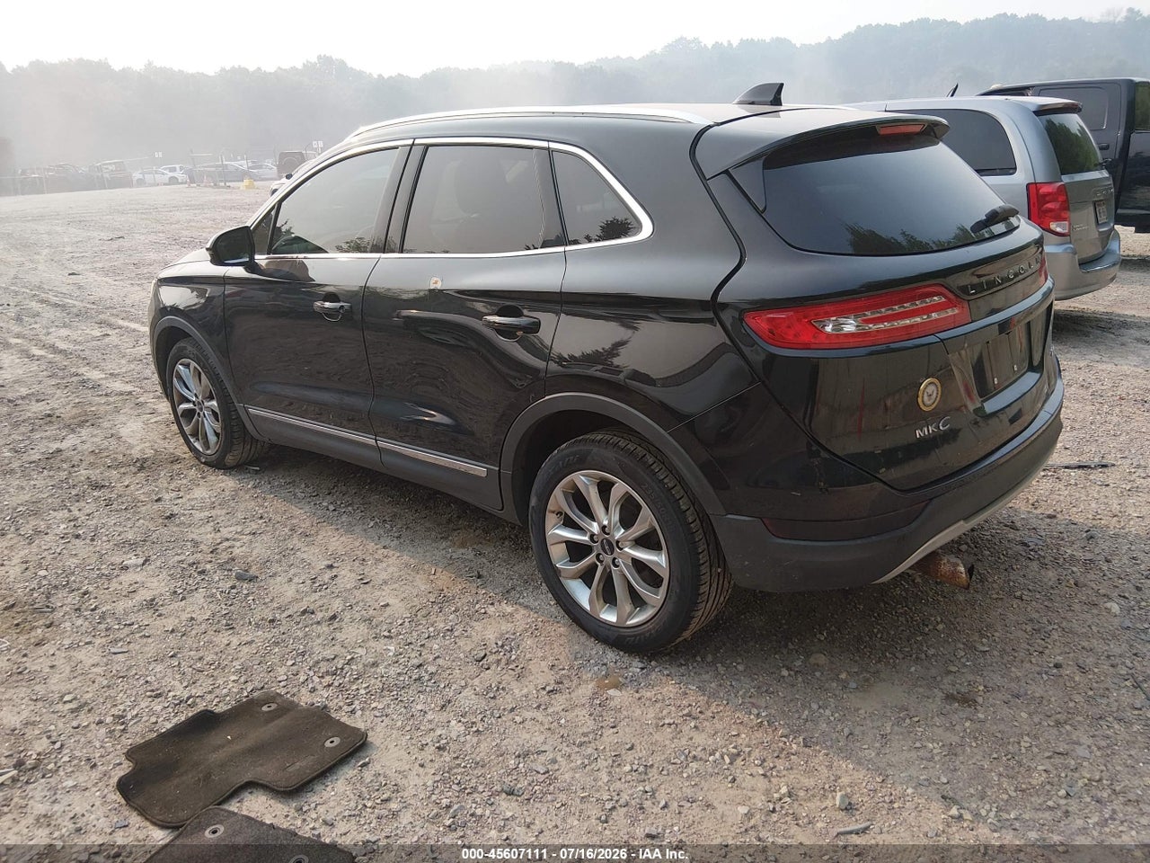 5LMCJ2C98HU****** · 2017 LINCOLN MKC SELECT · 3/11