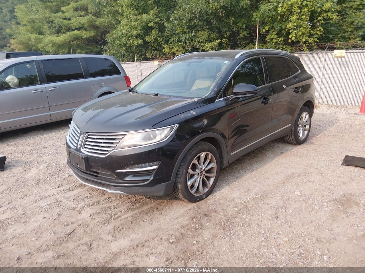 5LMCJ2C98HU****** · 2017 LINCOLN MKC SELECT · 2/11