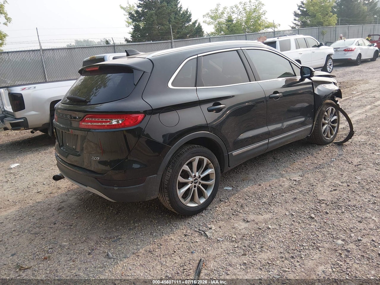 5LMCJ2C98HU****** · 2017 LINCOLN MKC SELECT · 4/11