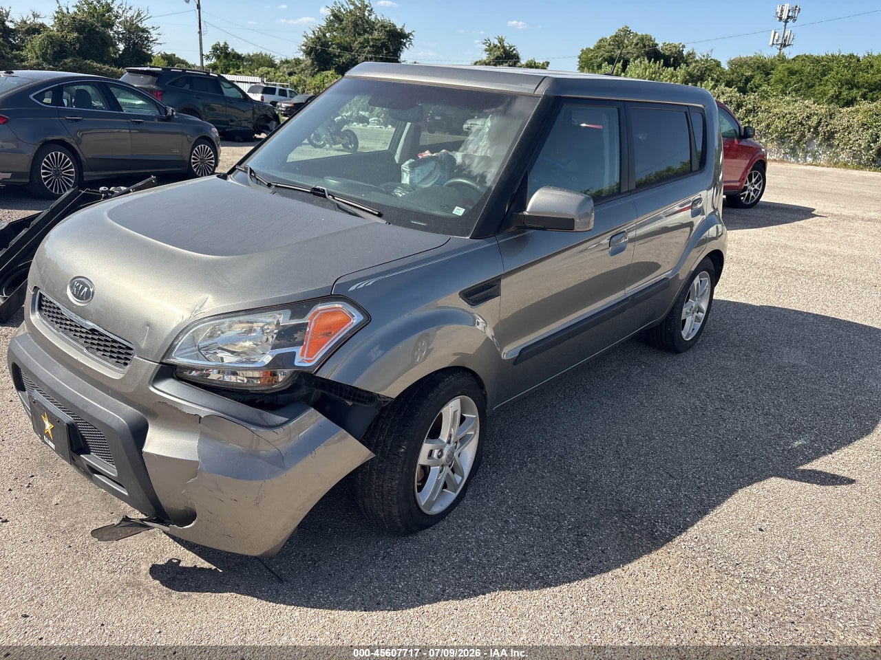 2010 KIA SOUL + · 2/11