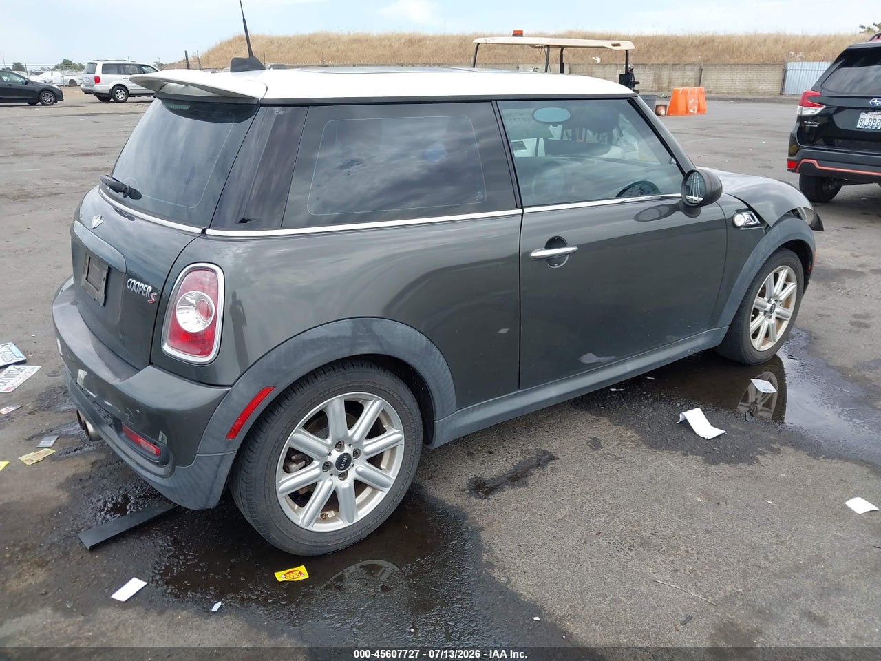 2011 MINI COOPER S · 4/11