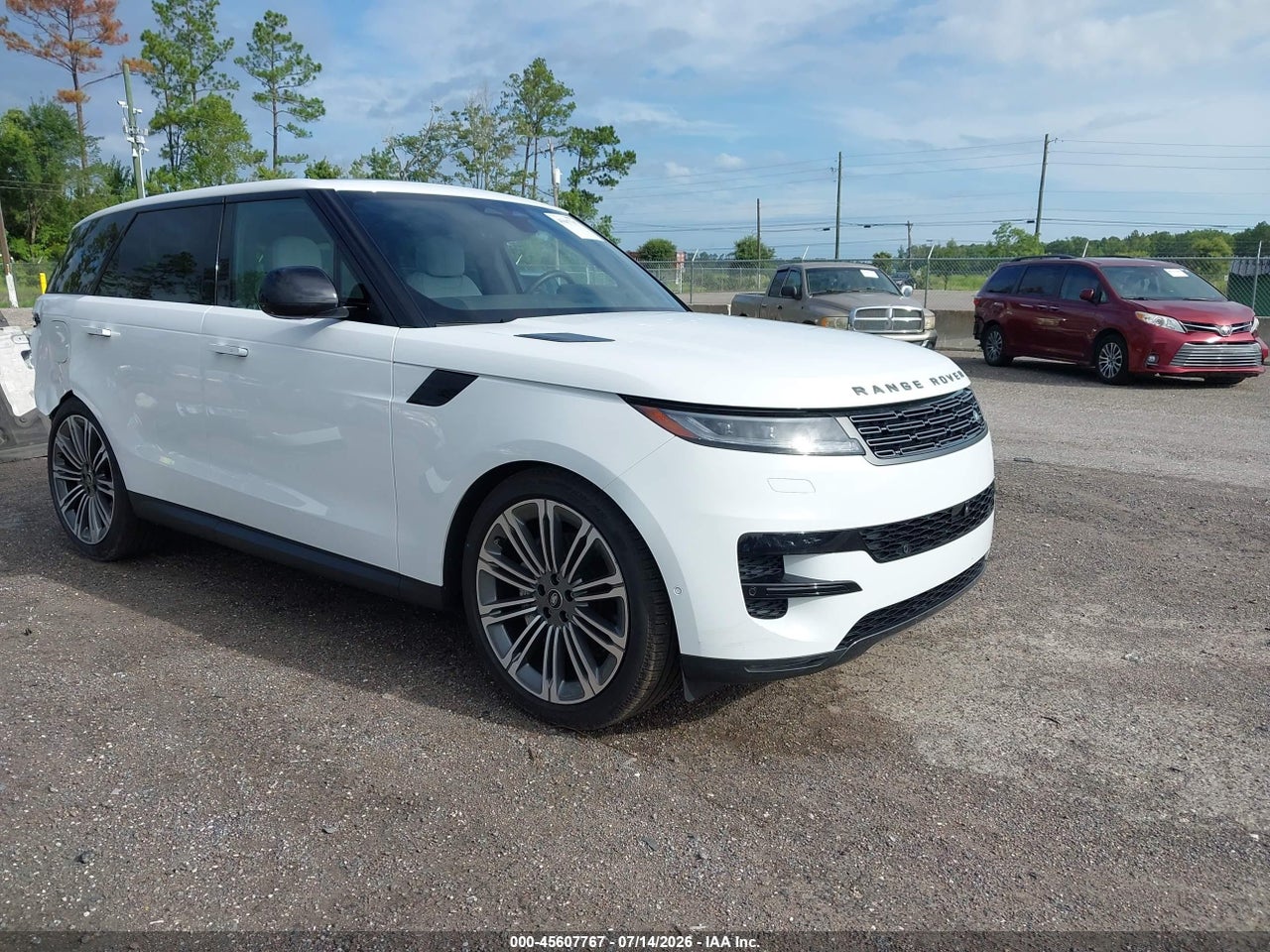 SAL1P9EU5SA****** · 2025 LAND ROVER RANGE ROVER SPORT P360 SE