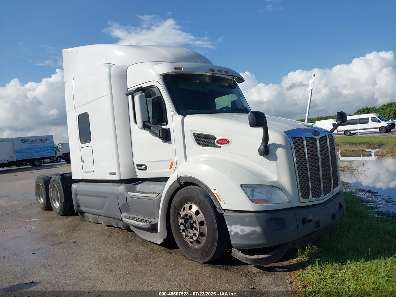 1XPBDP9X9JD****** · 2018 PETERBILT 579
