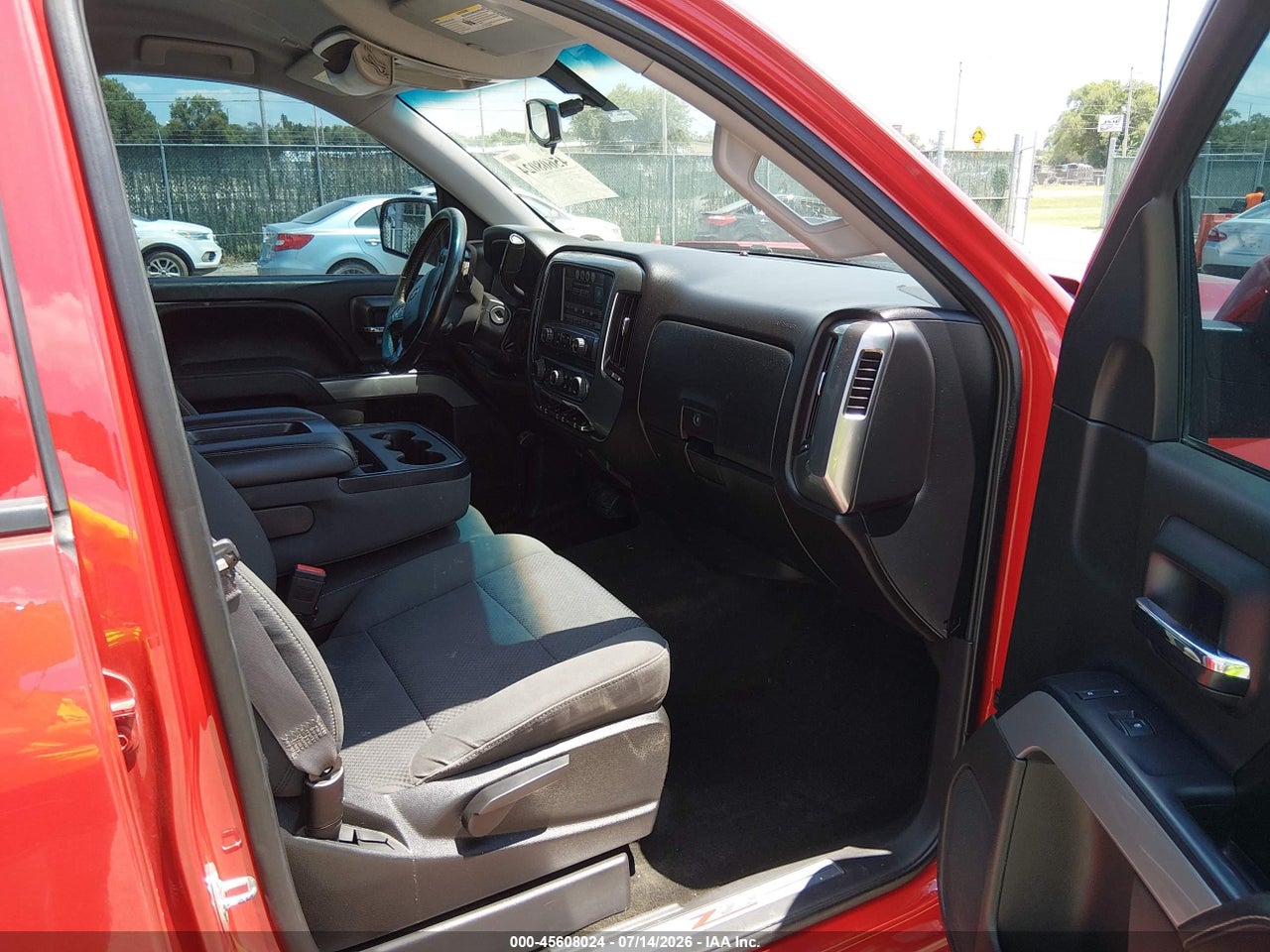 2016 CHEVROLET SILVERADO 1500 LT · 5/11