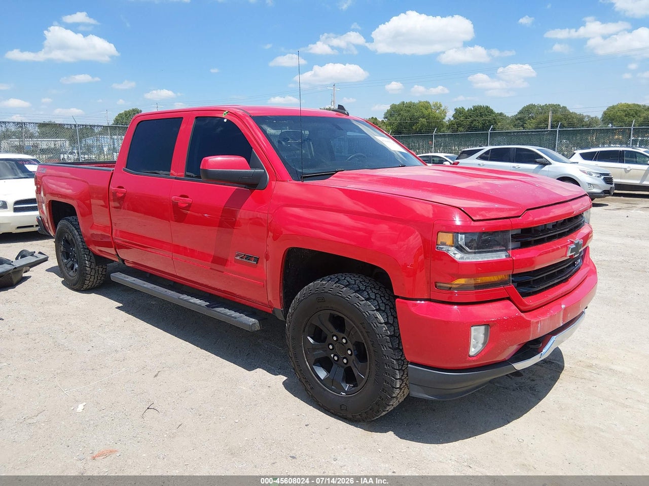3GCUKREC9GG****** · 2016 CHEVROLET SILVERADO 1500 LT