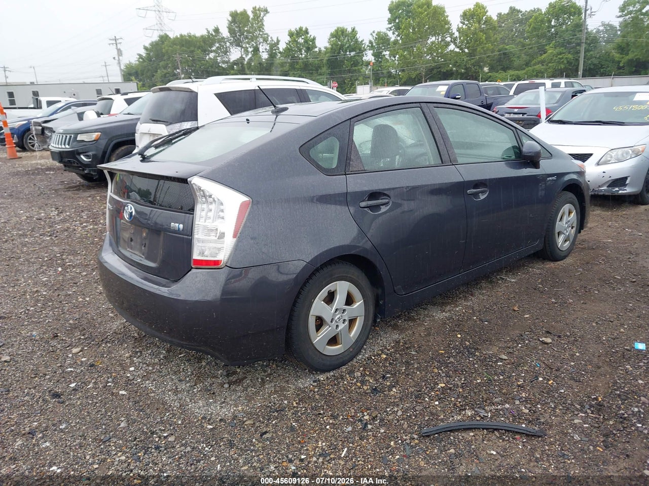 2011 TOYOTA PRIUS FOUR · 4/11