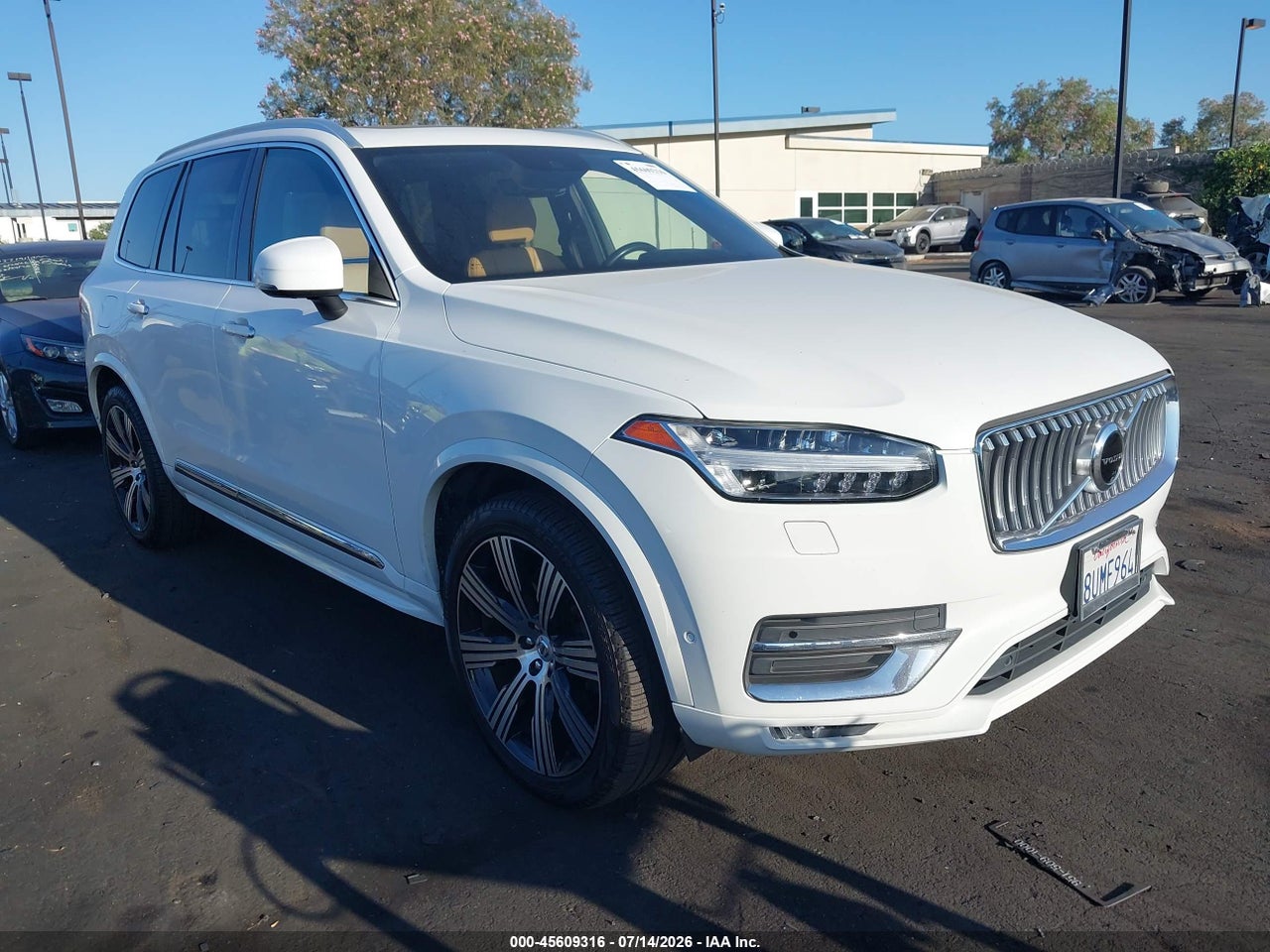 YV4A22PL7M1****** · 2021 VOLVO XC90 T6 INSCRIPTION 7 PASSENGER