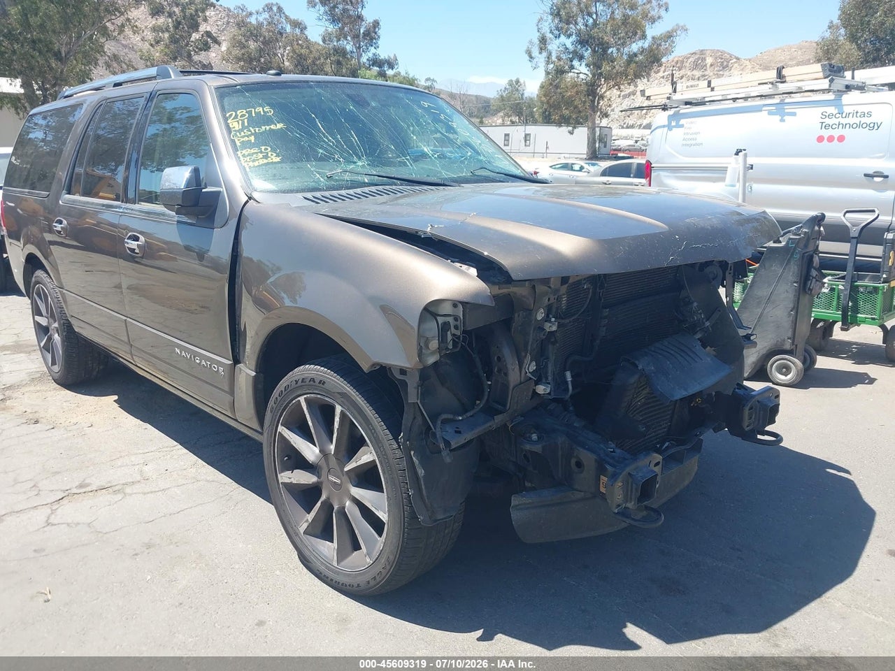 5LMJJ3LT2GE****** · 2016 LINCOLN NAVIGATOR L RESERVE