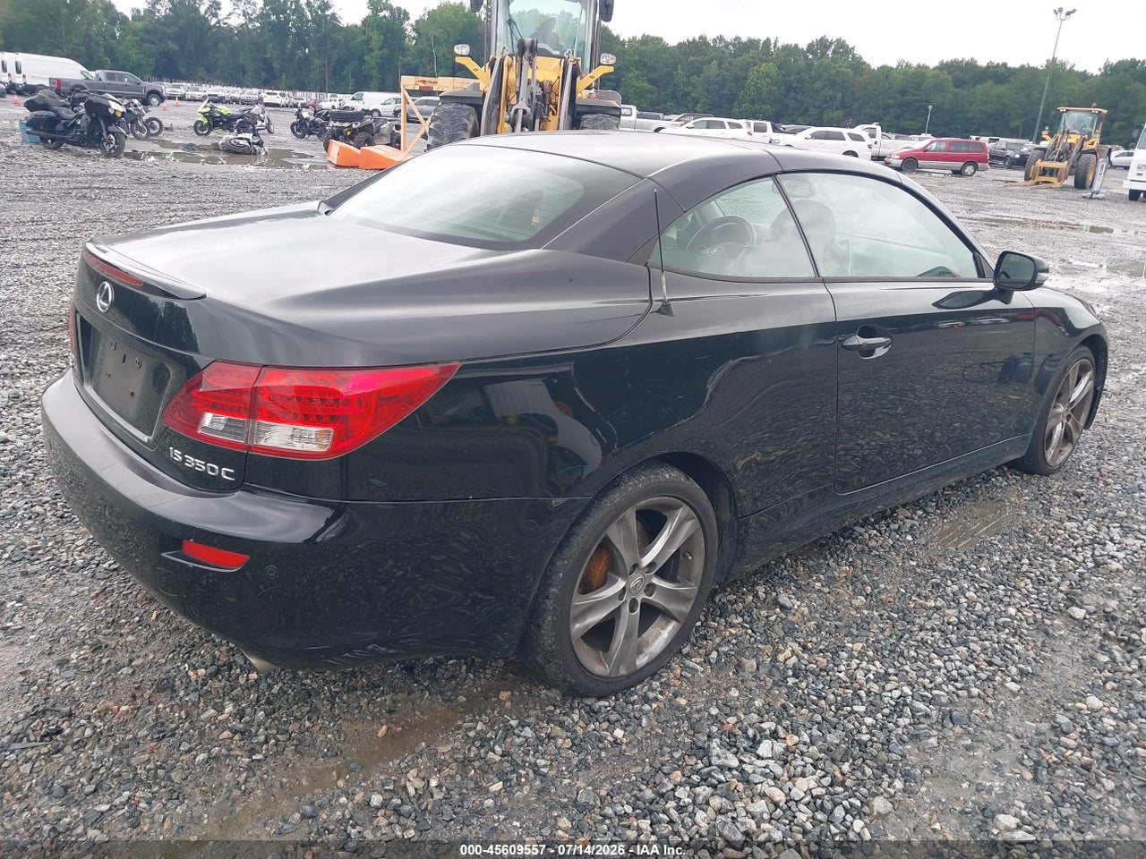 2010 LEXUS IS 350C · 4/11