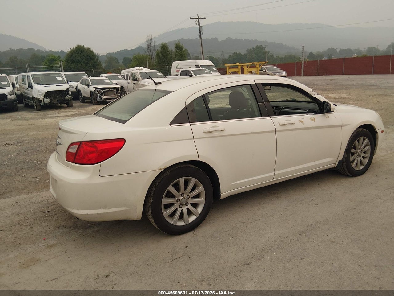 2010 CHRYSLER SEBRING LIMITED · 4/11