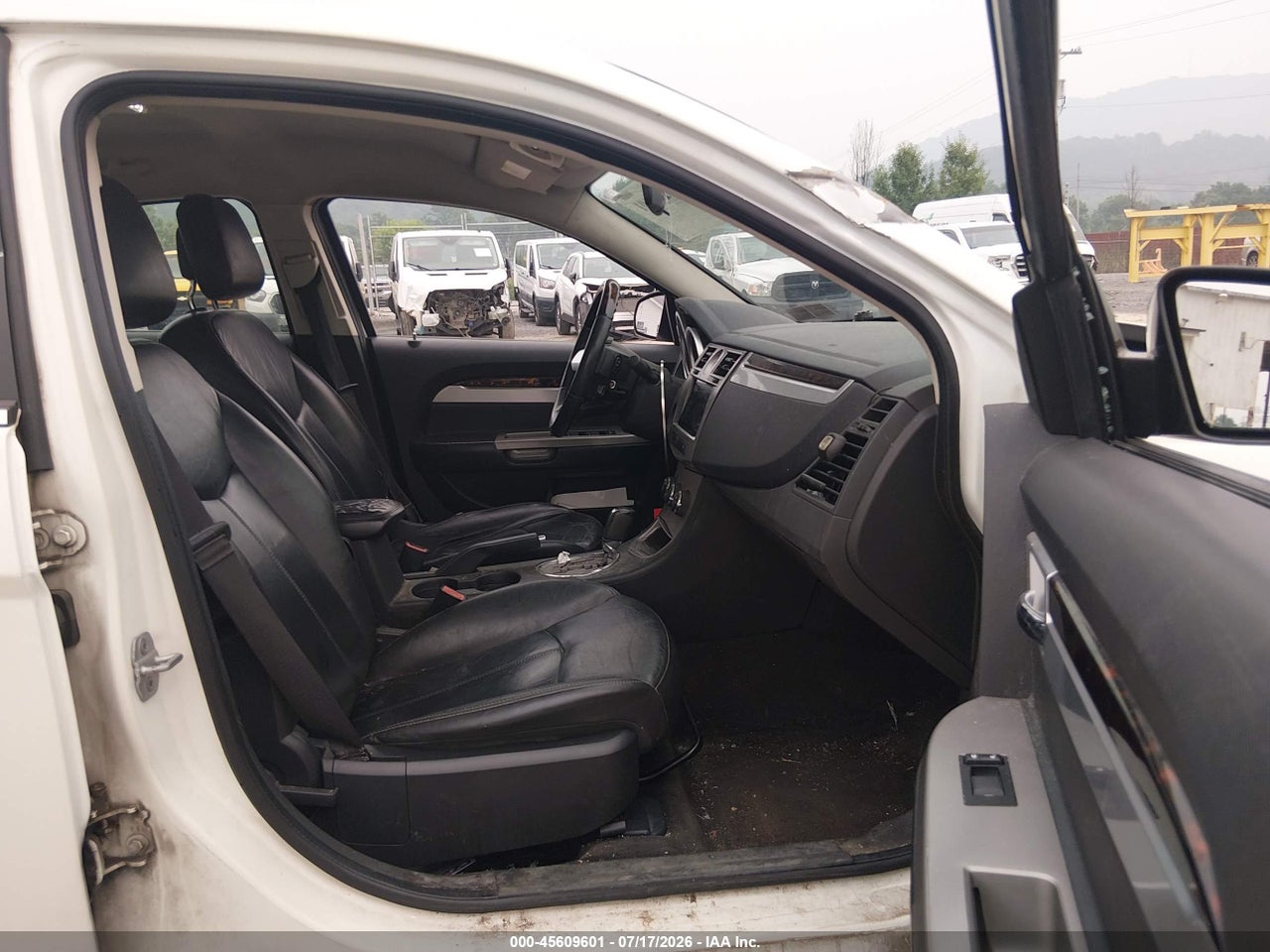 2010 CHRYSLER SEBRING LIMITED · 5/11