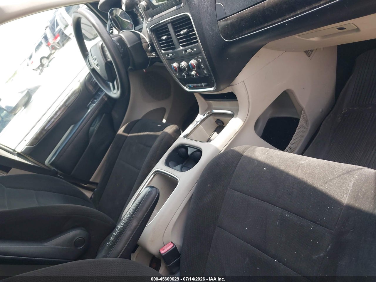 2012 DODGE GRAND CARAVAN SXT · 5/11