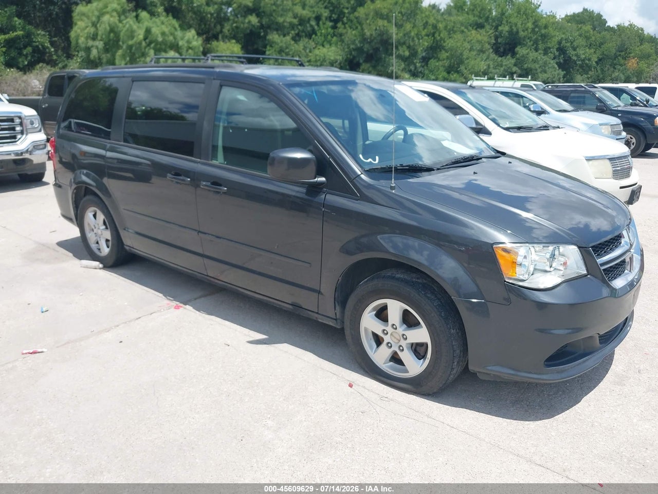 2C4RDGCG2CR****** · 2012 DODGE GRAND CARAVAN SXT