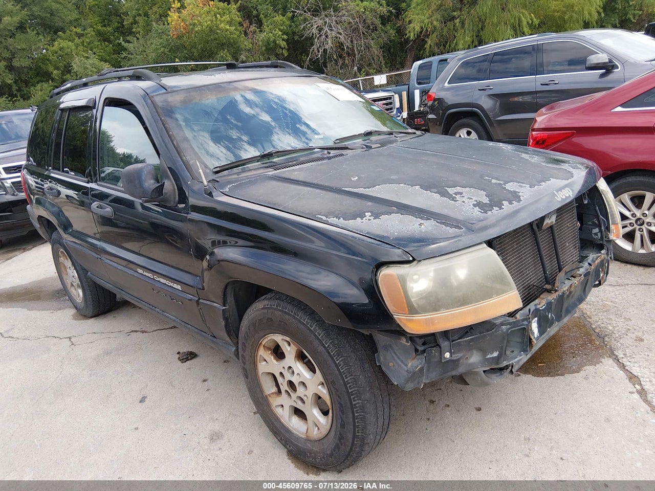 1J4GW48S4YC****** · 2000 JEEP GRAND CHEROKEE LAREDO