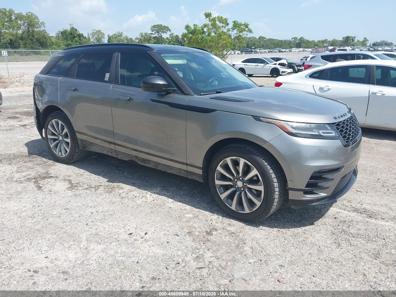 SALYL2RX7JA****** · 2018 LAND ROVER RANGE ROVER VELAR P250 SE R-DYNAMIC