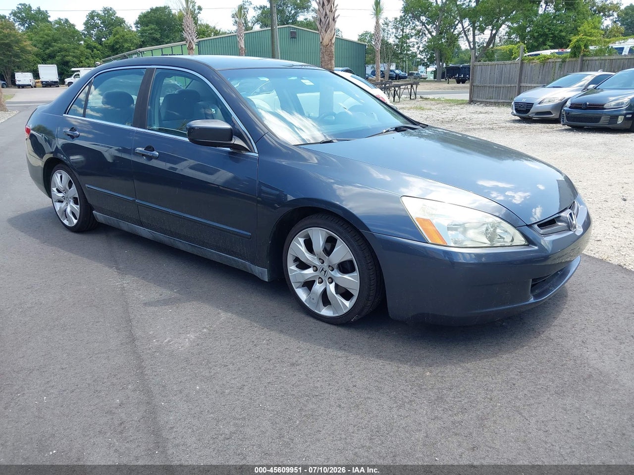 1HGCM55495A****** · 2005 HONDA ACCORD 2.4 LX