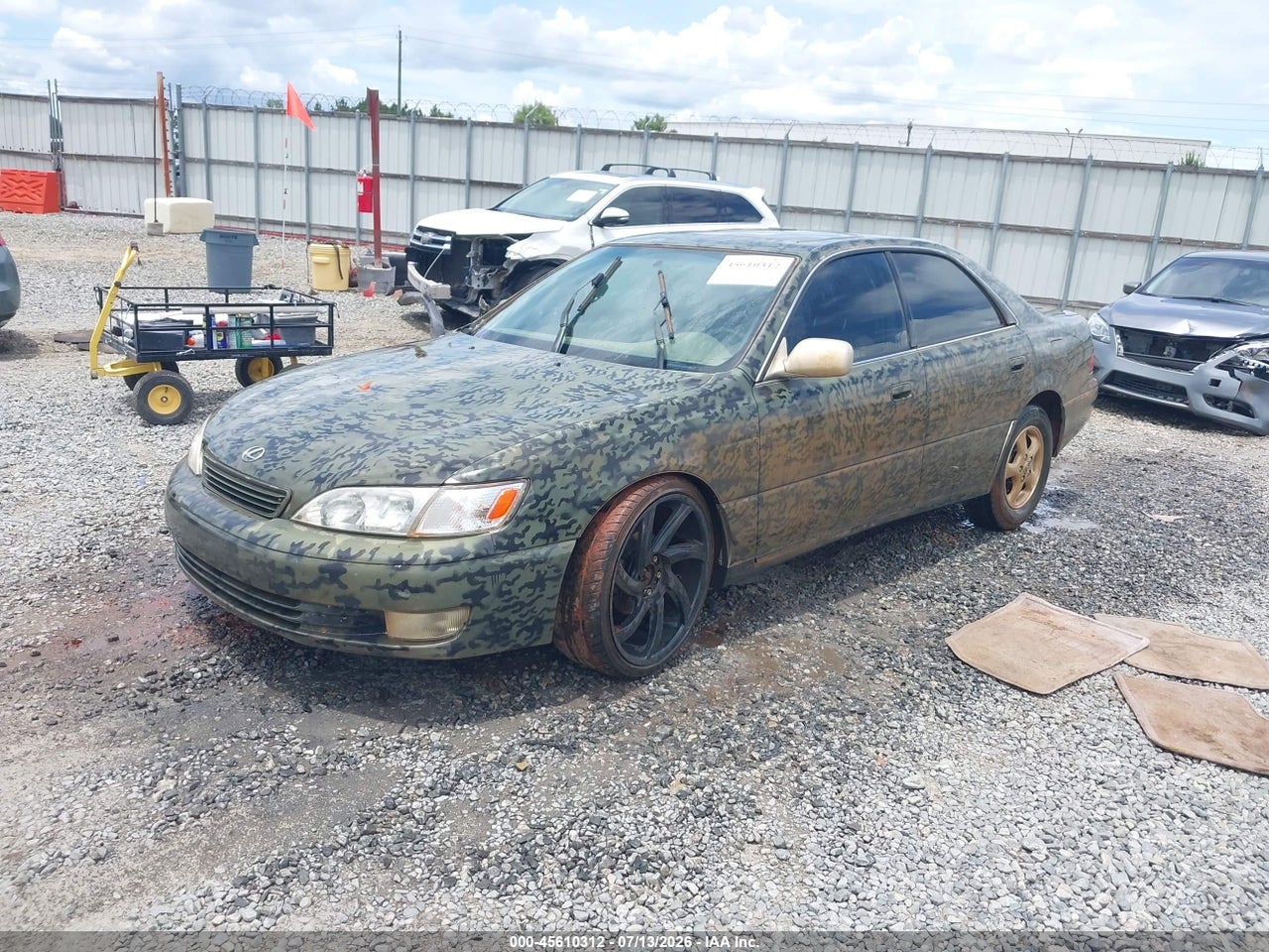 1998 LEXUS ES 300 · 2/11
