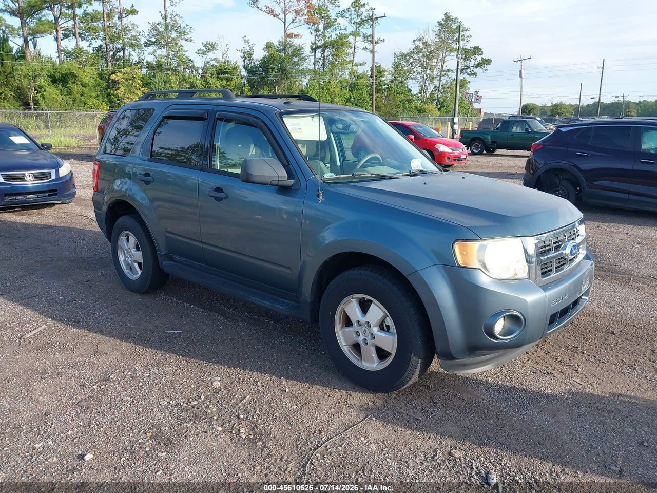 1FMCU9D71BK****** · 2011 FORD ESCAPE XLT