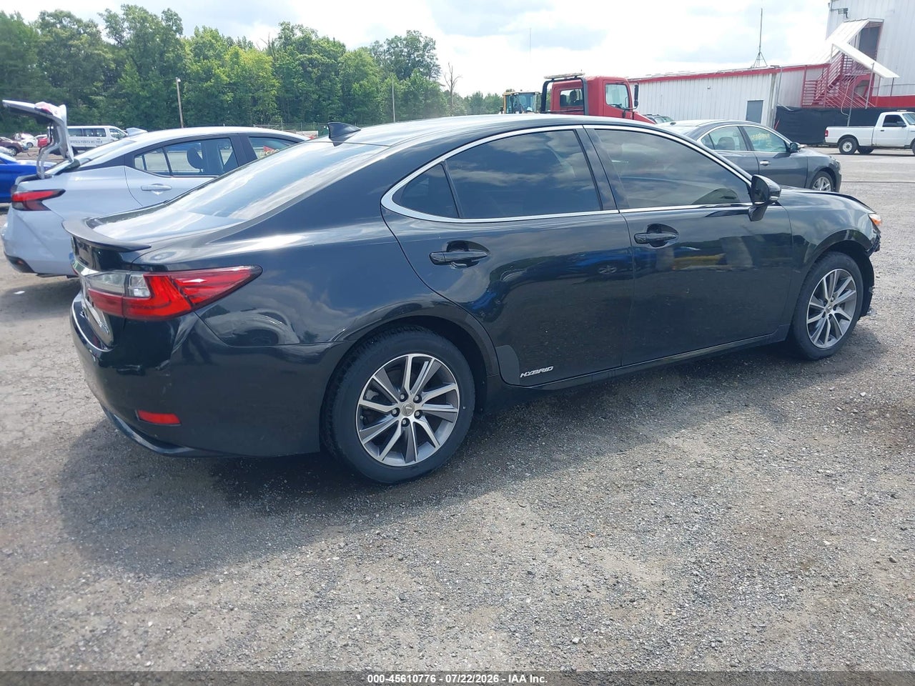 2016 LEXUS ES 300H · 4/11