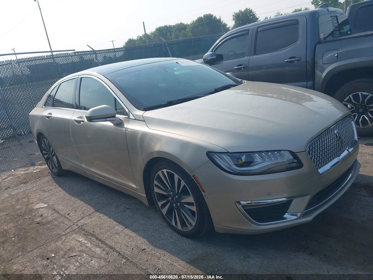 3LN6L5F90HR****** · 2017 LINCOLN MKZ RESERVE