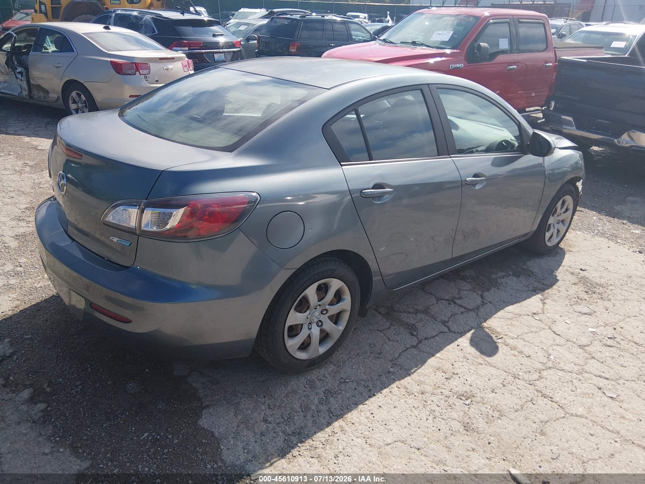 2013 MAZDA MAZDA3 I SPORT · 4/11