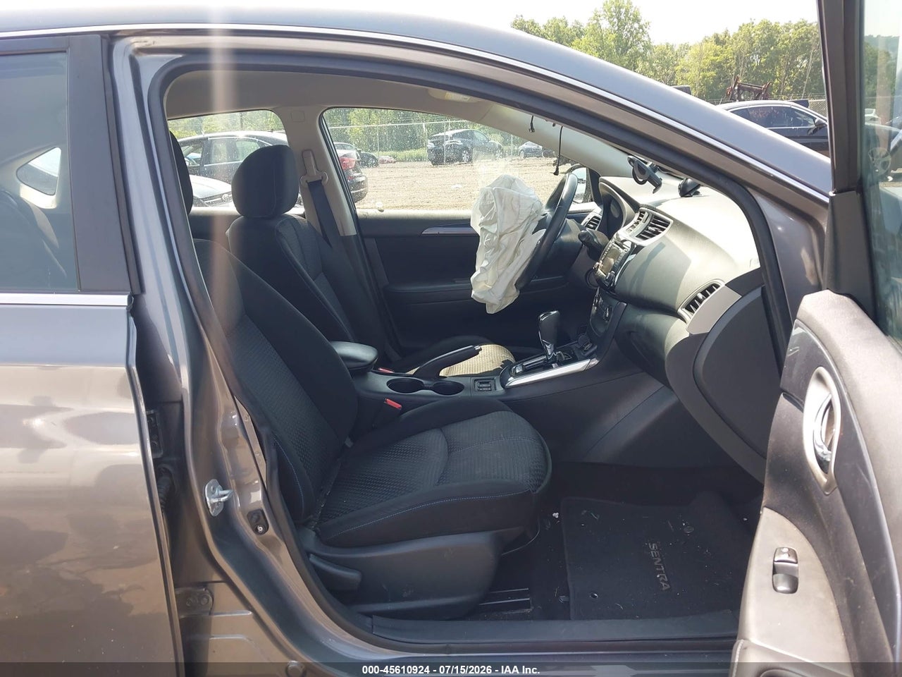 2016 NISSAN SENTRA SR · 5/11