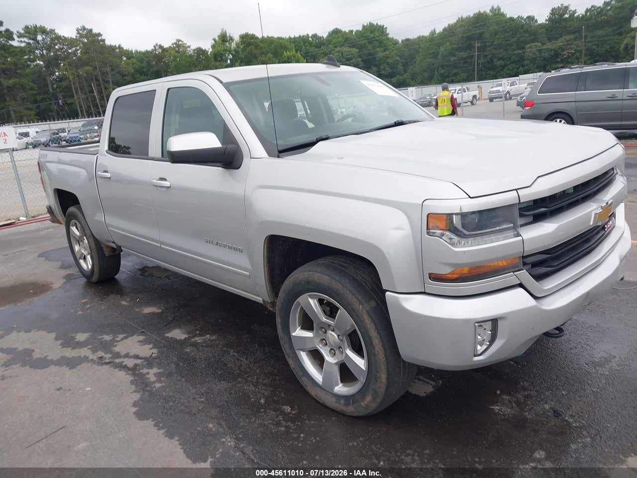 3GCUKREC0GG****** · 2016 CHEVROLET SILVERADO 1500 2LT