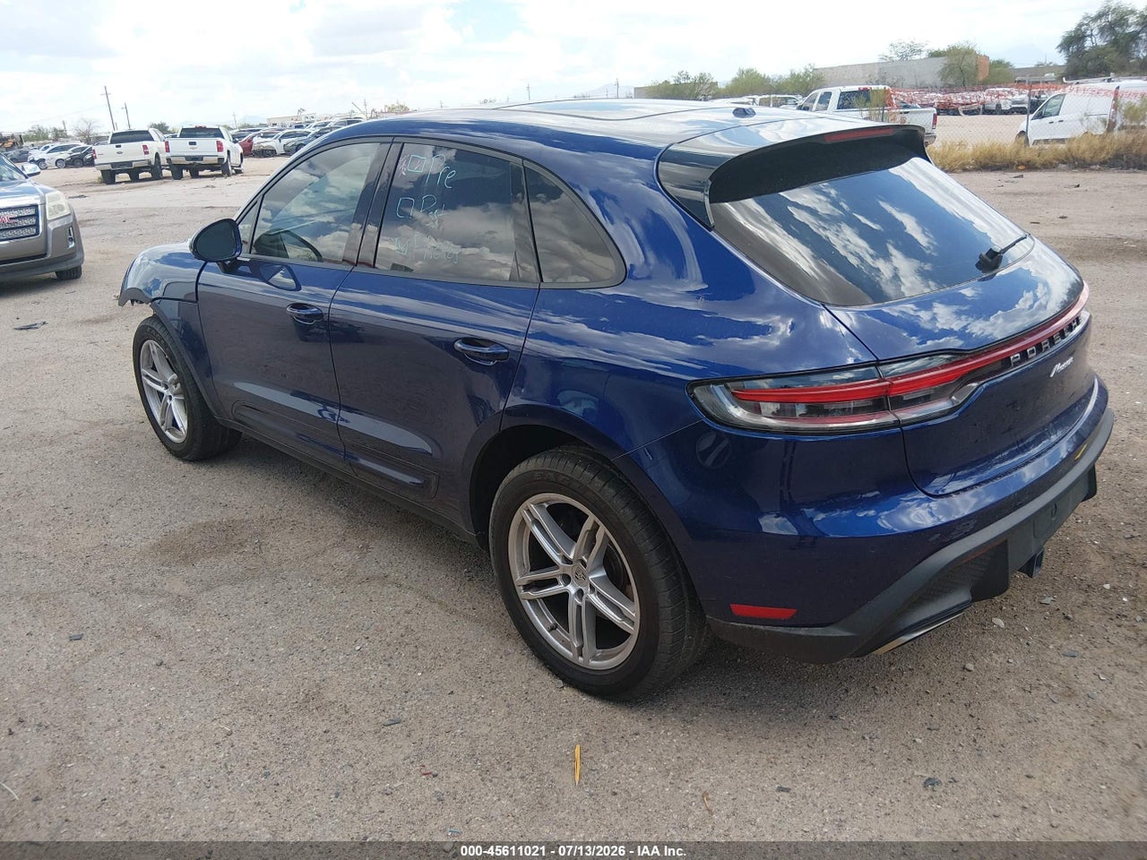 2025 PORSCHE MACAN T · 3/10