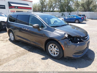 2C4RC1DG3LR****** · 2020 CHRYSLER VOYAGER LXI