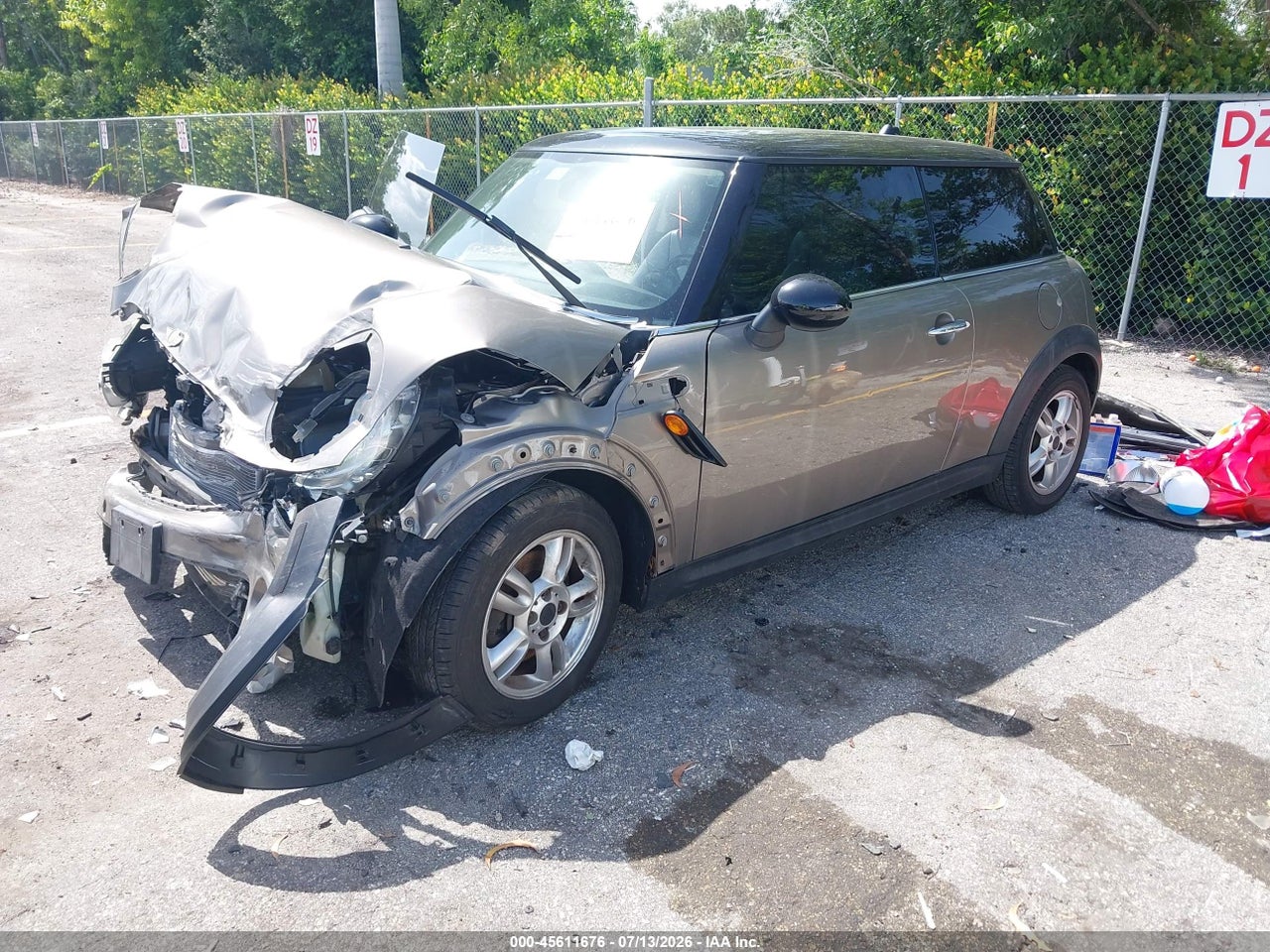 2012 MINI COOPER · 2/11