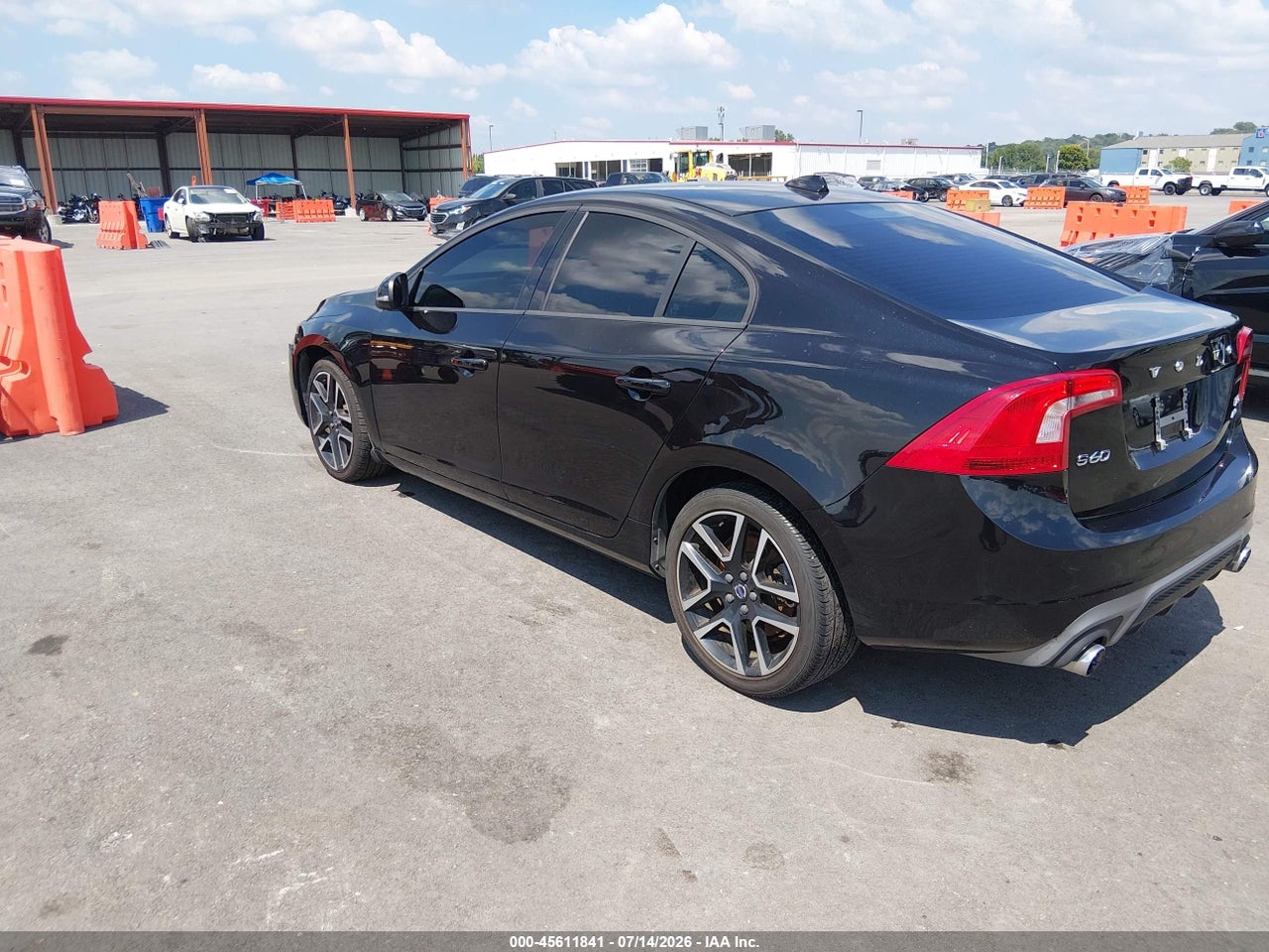 2018 VOLVO S60 T5 DYNAMIC · 3/11