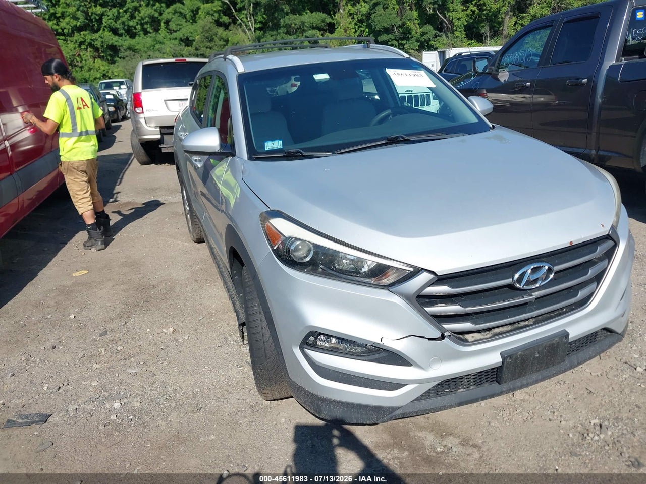 KM8J3CA46HU****** · 2017 HYUNDAI TUCSON SE