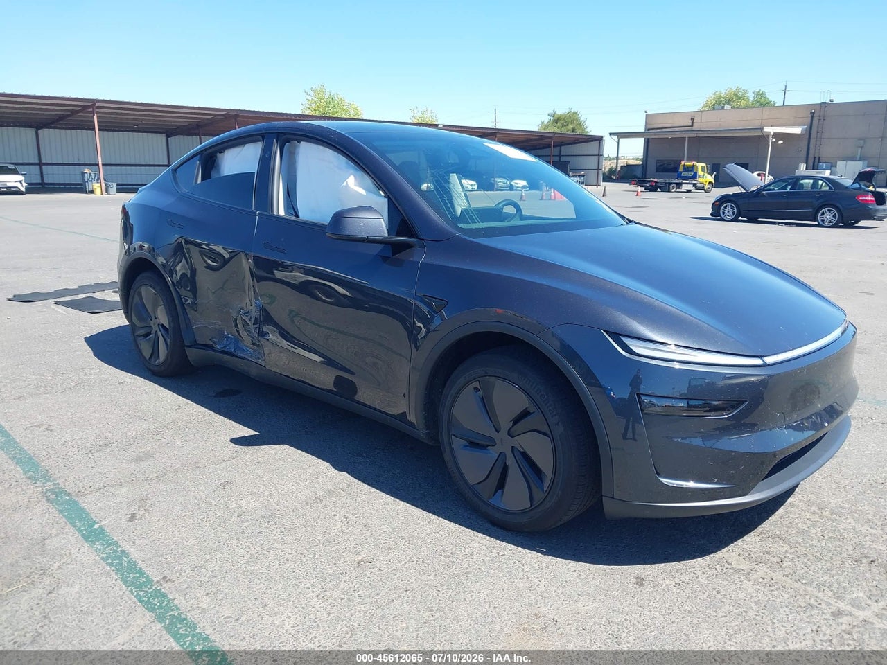 7SAYGDED3TF****** · 2026 TESLA MODEL Y PREMIUM REAR-WHEEL DRIVE/REAR-WHEEL DRIVE