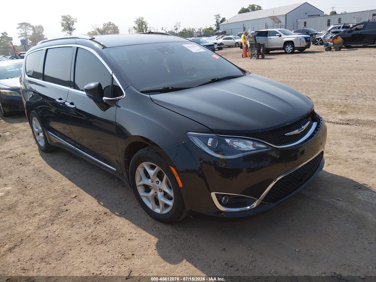 2C4RC1EG6HR****** · 2017 CHRYSLER PACIFICA TOURING-L PLUS