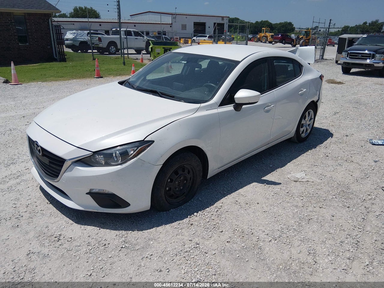2016 MAZDA MAZDA3 I SPORT · 2/11