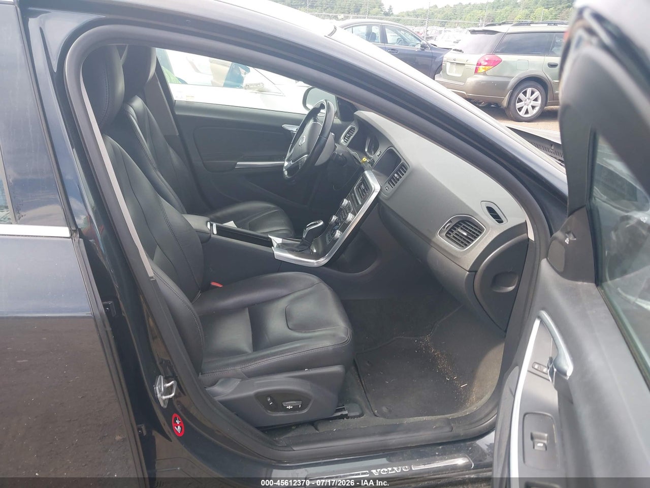 2016 VOLVO S60 T5 DRIVE-E PREMIER · 5/11