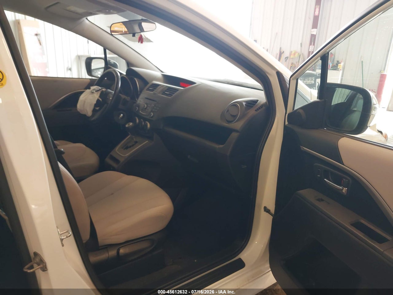 2015 MAZDA MAZDA5 TOURING · 5/11